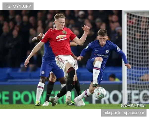 曼联关键比赛抗压能力不足，球队竞争表现与稳定性正面临考验